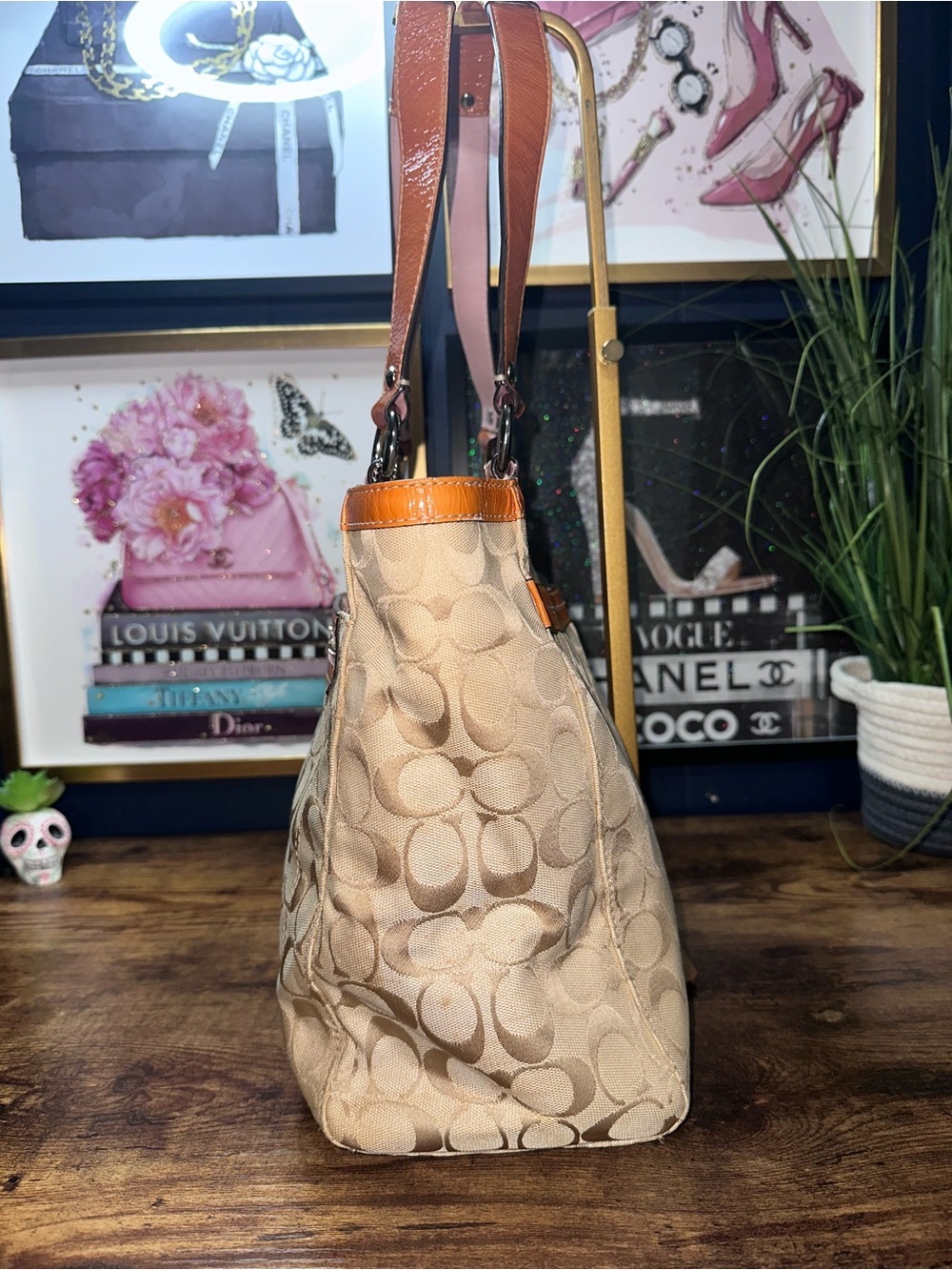 Coach Penelope Signature Tote - Picture 5 of 15